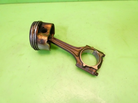 Tłok + korbowód 82,465 82L82 AUDI A4 B7 2.0 ALT 130KM 04-08