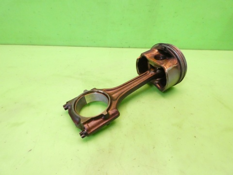 Tłok + korbowód 82,465 82L82 AUDI A4 B7 2.0 ALT 130KM 04-08