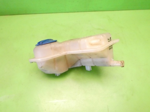 Zbiorniczek wyrównawczy 8E0121403 AUDI A4 B7 2.0 ALT 04-08