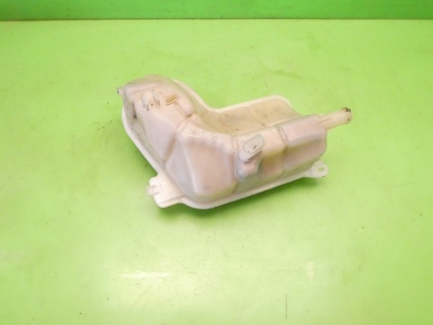 Zbiorniczek wyrównawczy 8E0121403 AUDI A4 B7 2.0 ALT 04-08