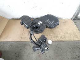 Zbiornik bak paliwa AUDI A4 B7 2.0 ALT SEDAN BENZYNA 04-08