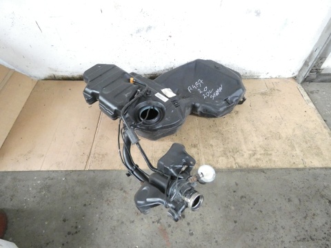 Zbiornik bak paliwa AUDI A4 B7 2.0 ALT SEDAN BENZYNA 04-08