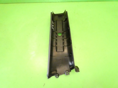 Osłona nakładka słupka B lewa 1E0867243A VW GOLF MK3.5 III IV CABRIO 98-02