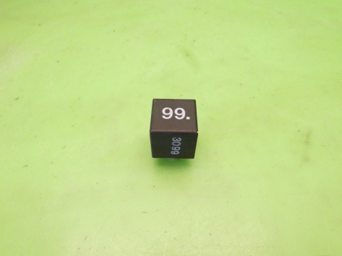 Przekaźnik 99 357955531 VW GOLF MK3.5 III IV 1.8 CABRIO 98-02