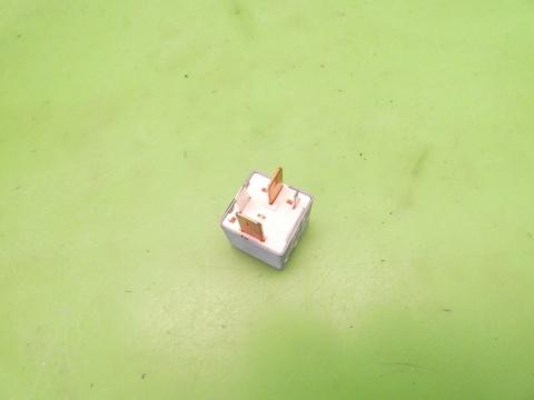 Przekaźnik 1 171906383 VW GOLF MK3.5 III IV 1.8 CABRIO 98-02