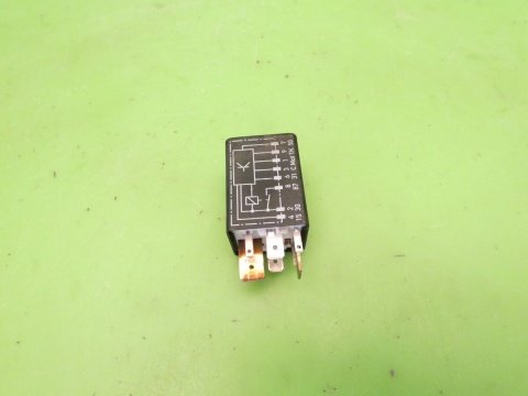 Przekaźnik 409 1J0906383 VW GOLF MK3.5 III IV 1.8 CABRIO 98-02