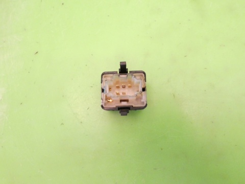 Przełącznik szyby prawy przód 1E0959855A VW GOLF MK3.5 III IV CABRIO 98-02