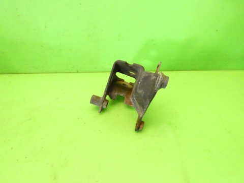 Łapa wspornik skrzyni 1H0199273A VW GOLF MK3.5 III IV 1.8 CABRIO 98-02