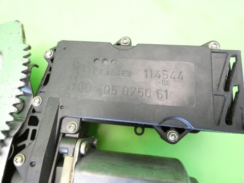 Mechanizm podnośnik prawy tył 1E0959812B VW GOLF MK3.5 III IV CABRIO 98-02