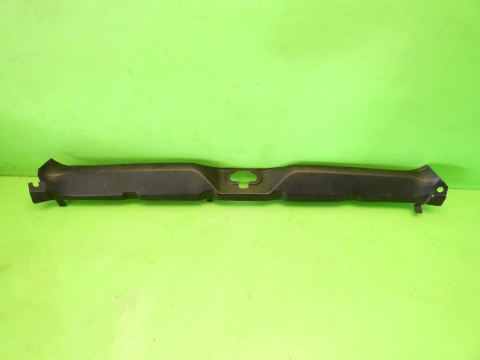 Osłona nakładka na pas tył próg bagażnika VW GOLF MK3.5 III IV CABRIO 98-02