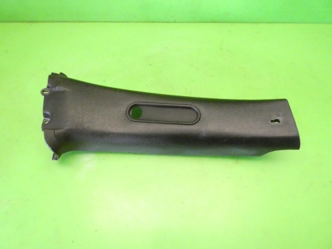 Osłona nakładka słupka B prawa 1E0867244A VW GOLF MK3.5 III IV CABRIO 98-02