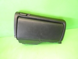 Schowek prawy pasażera z deski 1H1857922B VW GOLF MK3.5 III IV CABRIO 98-02