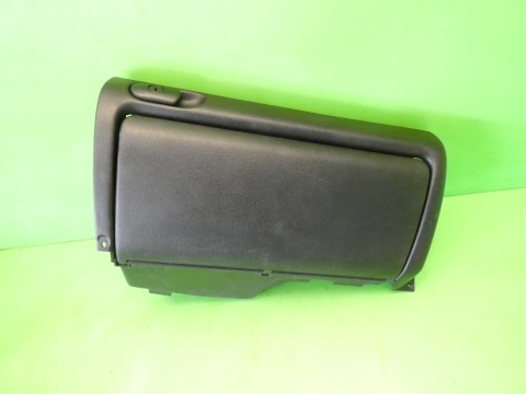 Schowek prawy pasażera z deski 1H1857922B VW GOLF MK3.5 III IV CABRIO 98-02