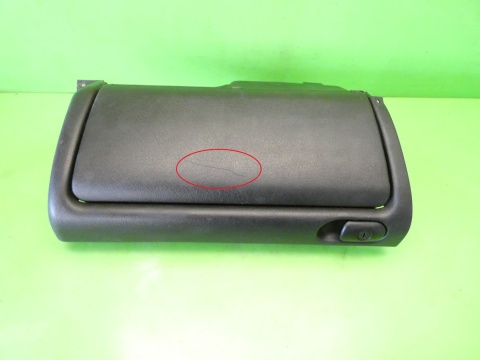 Schowek prawy pasażera z deski 1H1857922B VW GOLF MK3.5 III IV CABRIO 98-02