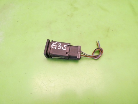 Przełącznik świateł awaryjnych 1E0953235 VW GOLF MK3.5 III IV CABRIO 98-02