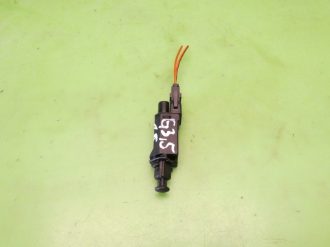 Czujnik świateł stop pedału hamulca 191945515B VW GOLF MK3.5 III IV 1.8 CABRIO 98-02