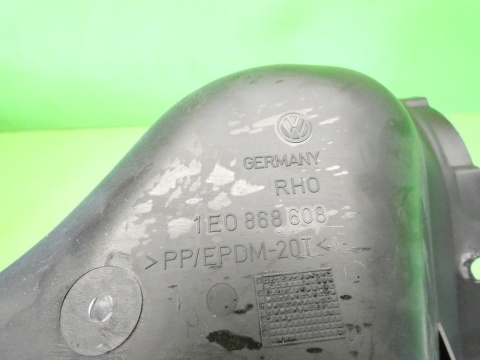 Osłona spływ wody prawy tył 1E0868608 VW GOLF MK3.5 III IV CABRIO 98-02