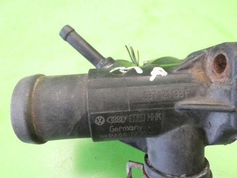 Wąż przewód rura króciec wody 037121133F VW GOLF MK3.5 III IV CABRIO