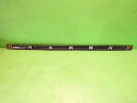 Listwa drzwiowa lewa przód 1H3853515 VW GOLF MK3.5 III IV CABRIO 98-02