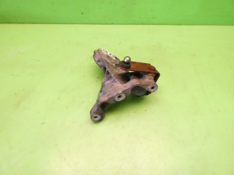 Łapa wspornik skrzyni 1H0199353D VW GOLF MK3.5 III IV 1.8 CABRIO 98-02