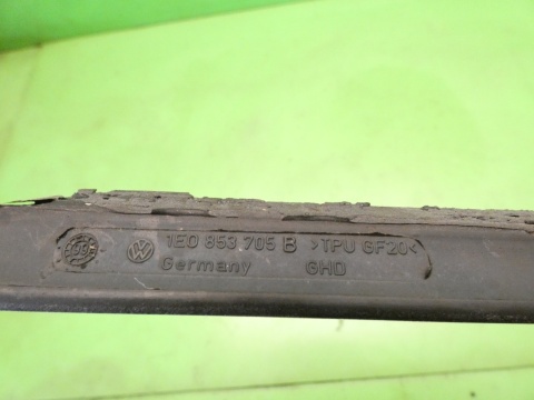 Listwa szyby czołowej lewa 1E0853705B VW GOLF MK3.5 III IV CABRIO 98-02