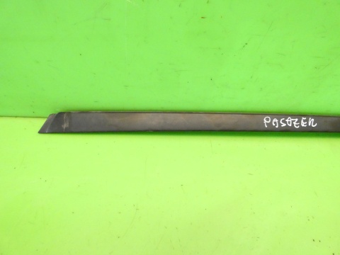 Listwa szyby czołowej prawa 1E0853706B VW GOLF MK3.5 III IV CABRIO 98-02