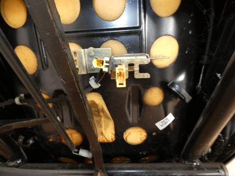 Fotel lewy kierowcy przód grzany VW GOLF MK3.5 III IV CABRIO 98-02