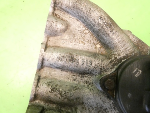 Kolektor ssący 051129713 VW GOLF MK3.5 III IV 1.8 CABRIO 98-02