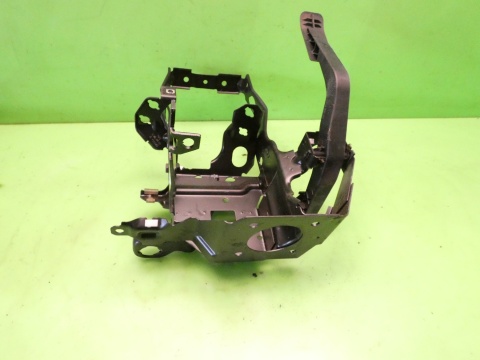 Pedał gazu + stelaż VW GOLF MK3.5 III IV 1.8 CABRIO 98-02