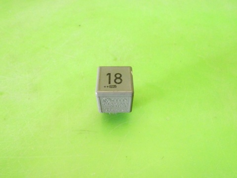 Przekaźnik 18 191937503 SEAT IBIZA III 6L 1.2 12V 02-05