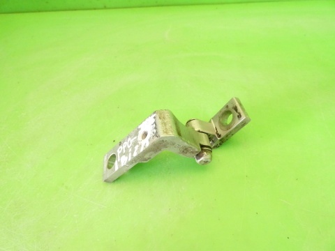 Zawias prawy przód góra 6L0831402 LS7N SEAT IBIZA III 6L 3D 02-05