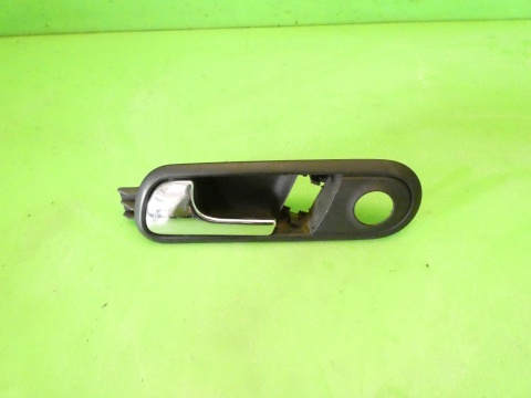 Klamka wewnętrzna lewa przód 6L0837113D SEAT IBIZA III 6L 3D 02-05