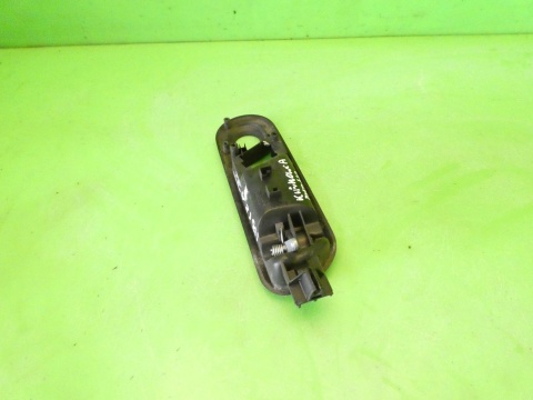 Klamka wewnętrzna lewa przód 6L0837113D SEAT IBIZA III 6L 3D 02-05