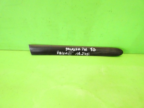 Listwa błotnika prawa tył 6L3853536 SEAT IBIZA III 6L 3D 02-05