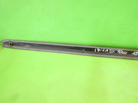Listwa drzwiowa prawa przód 6L3853516 SEAT IBIZA III 6L 3D 02-05