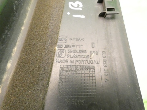 Listwa nakładka słupka B prawa 6L3853318A SEAT IBIZA III 6L 3D 02-05