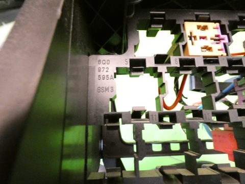 Skrzynka przekaźników 6Q0972595A SEAT IBIZA III 6L 1.2 12V 02-05