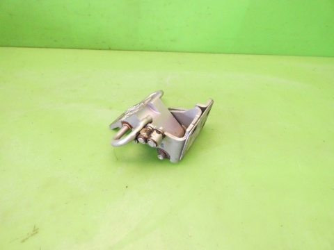 Zawias ogranicznik prawy przód dół 4B0831412B LS7N SEAT IBIZA III 6L 3D 02-