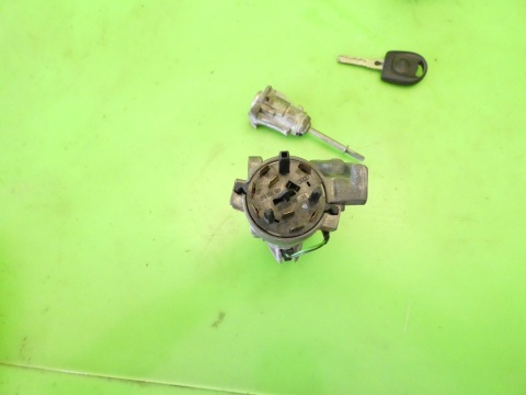 Zestaw wkładek wkładki stacyjka korek paliwa SEAT IBIZA III 6L 3D 02-05