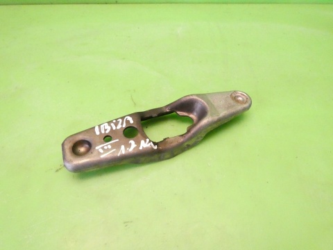 Łapa łożyska sprzęgła 02T141153D SEAT IBIZA III 6L 1.2 12V 02-05