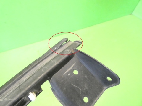 Listwa zgarniająca lewa przód 6L3837477 SEAT IBIZA III 6L 3D 02-05