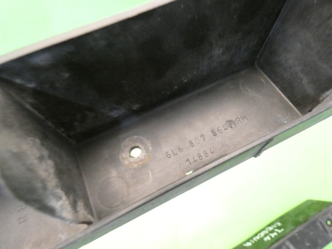 Ślizg zderzaka prawy tył 6L6807864F SEAT IBIZA III 6L 3D 02-05