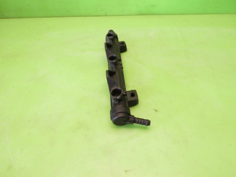 Listwa wtryskowa 03E133320 03E133319 SEAT IBIZA III 6L 1.2 12V