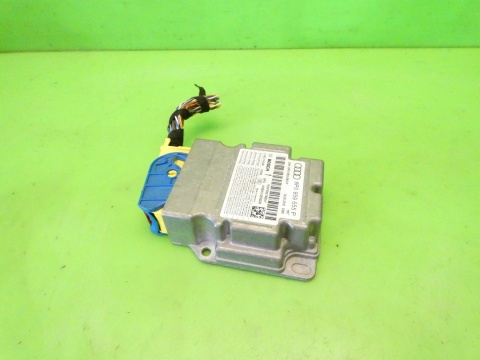 Moduł sensor airbag 8P0959655P 0285010680 AUDI A3 8P FL 1.4 TFSI 08-13