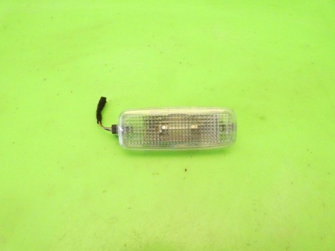 Lampka oświetlenie podsufitki prawa przód 4E0947105 AUDI A3 8P FL 5D 08-13