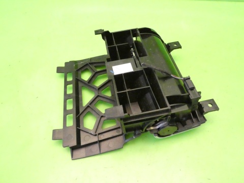 Popielniczka przód 8P0857951 AUDI A3 8P FL 08-13