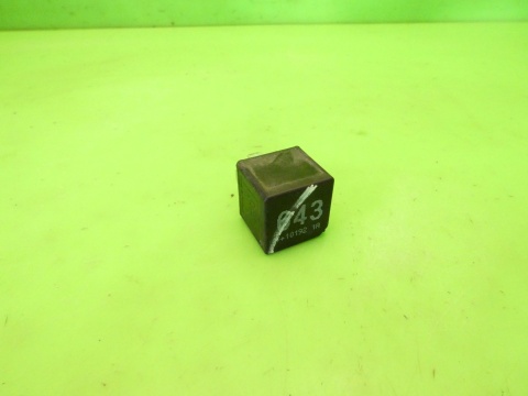 Przekaźnik 643 8K0951253 AUDI A3 8P FL 1.4 TFSI 08-13