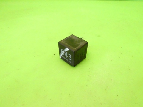 Przekaźnik 643 8K0951253 AUDI A3 8P FL 1.4 TFSI 08-13