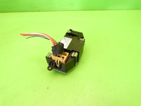 Opornik rezystor wentylatora dmuchawy 3C0907521F AUDI A3 8P FL 1.4 TFSI 08-