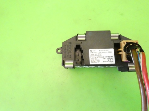 Opornik rezystor wentylatora dmuchawy 3C0907521F AUDI A3 8P FL 1.4 TFSI 08-